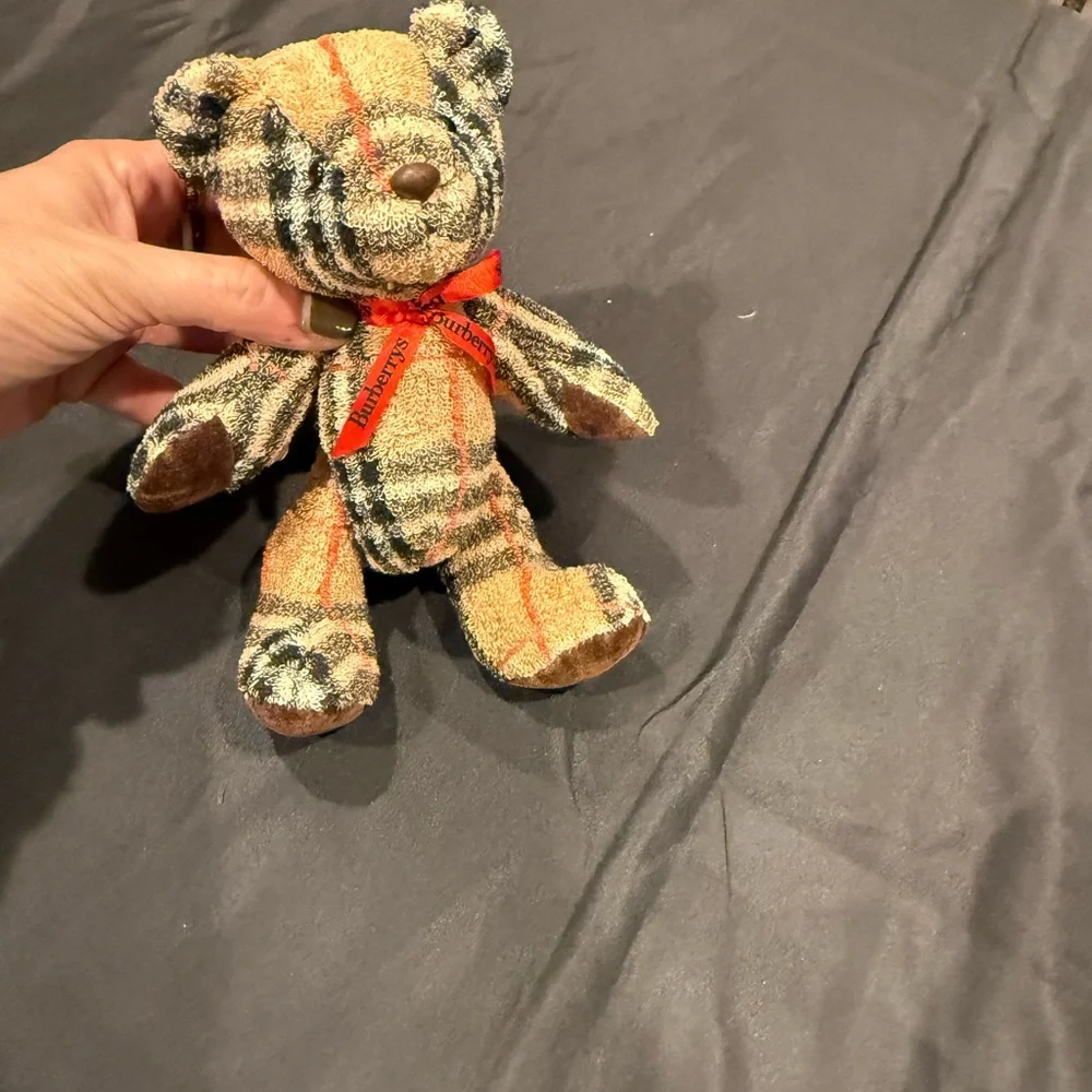Burberry Vintage Check Thomas Teddy Bear Red Bow 
2000 Collection 15x15x10cm - Picture 15 of 16
